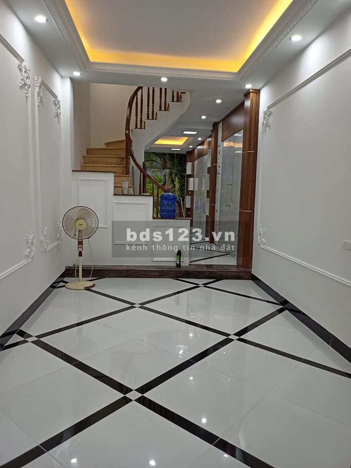 Bán nhà nguyên căn Thịnh Quang Vĩnh Hồ nhà mới hiện đại ô tô đỗ cửa, 6 tầng giá 6.1 tỷ