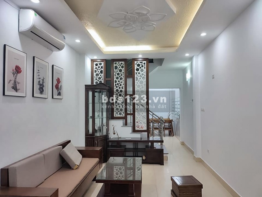 Bán gấp nhà Bạch Mai, diện tích sử dụng 58m, giá nhỉnh 3 tỷ đúc 4 tầng kiên cố, lh 0367004822