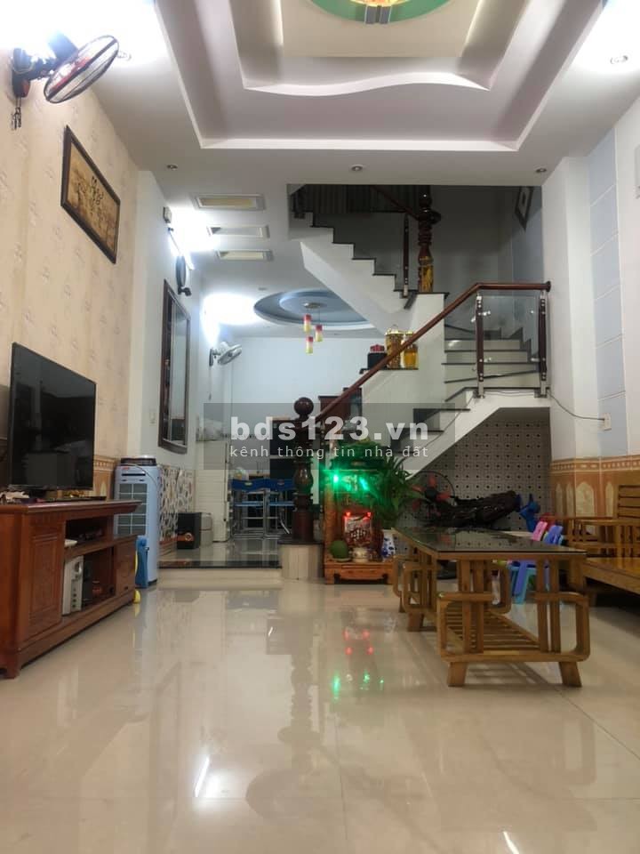 Bán nhà Hẻm xe tải, Lý Thánh Tông, Tân Phú, 60m2, vuông vức, 3 tầng, nhỉnh 5 tỷ