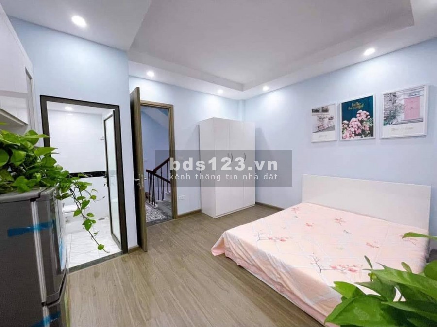 Bán Gấp chung cư mini phố Hoàng Ngân dt 45m2, 5 tầng giá cực sốc, thu nhập 450tr/năm