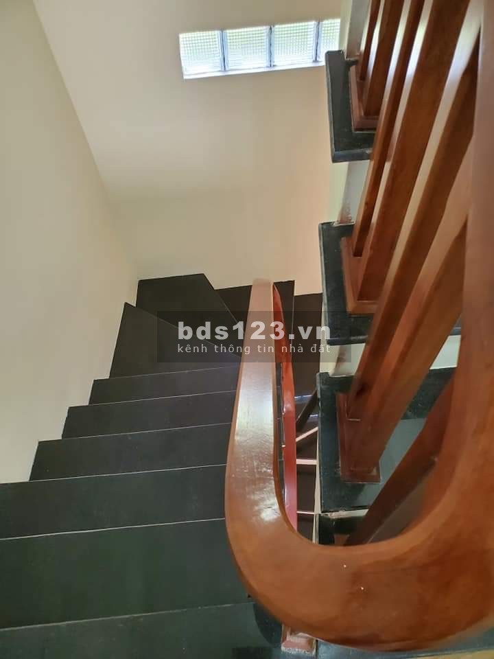 Nhà đẹp Xuân Phương ở sướng nguyên căn tặng nội thất toàn bộ liên hệ 0962157266