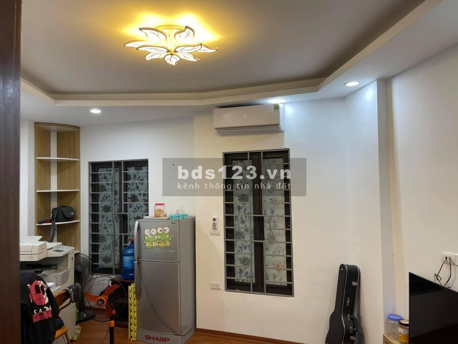 Bán nhà nguyên căn Lạc Trung hàng xóm Times City diện tích 34m2, 4 tầng giá nhỉnh 2 tỷ