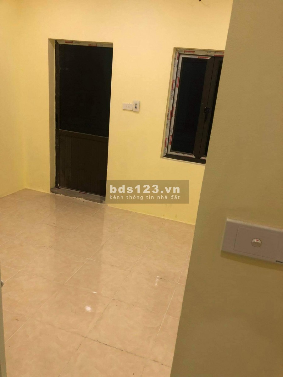 Vĩnh Hưng bán nhà 3 tầng 3 phòng ngủ mới ở ngay Quận Hoàng Mai giá bán 1,68 Tỷ