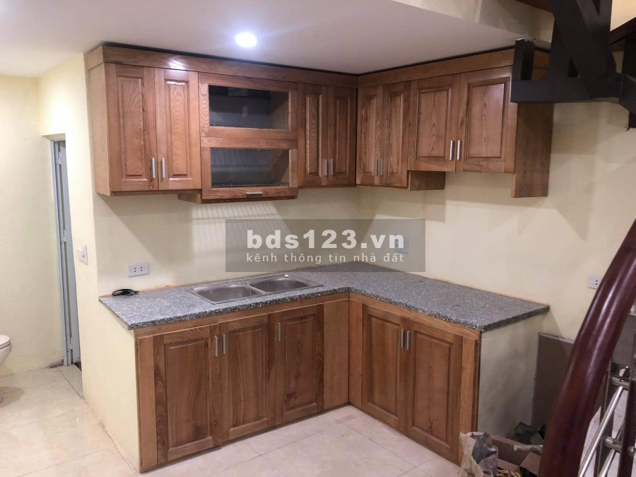 Vĩnh Hưng bán nhà 3 tầng 3 phòng ngủ mới ở ngay Quận Hoàng Mai giá bán 1,68 Tỷ