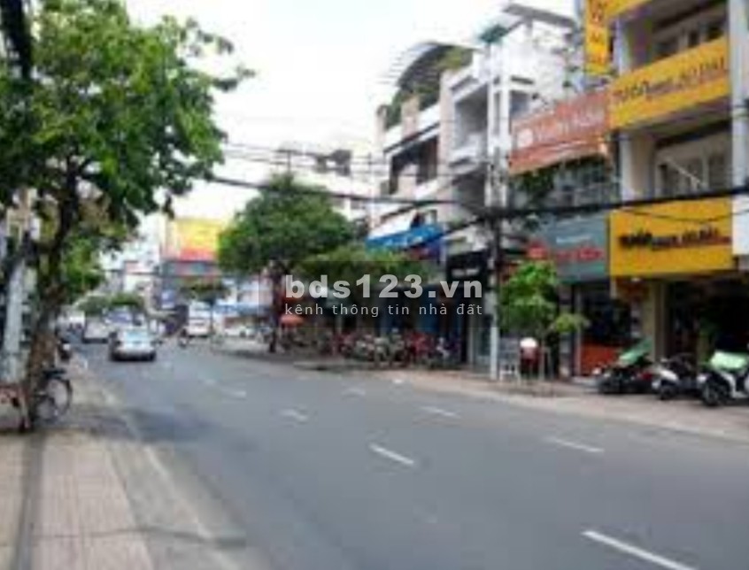Có 1 -0-2 bán tháo nhà mặt phố Trương Định 450m2, mặt tiền 9.2m giá bán chỉ 35 tỷ