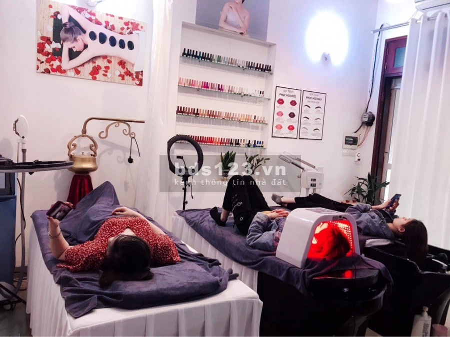 Cần sang nhượng Spa mặt tiền đường lớn, đủ công năng khu sầm uất, liên hệ 0986667207