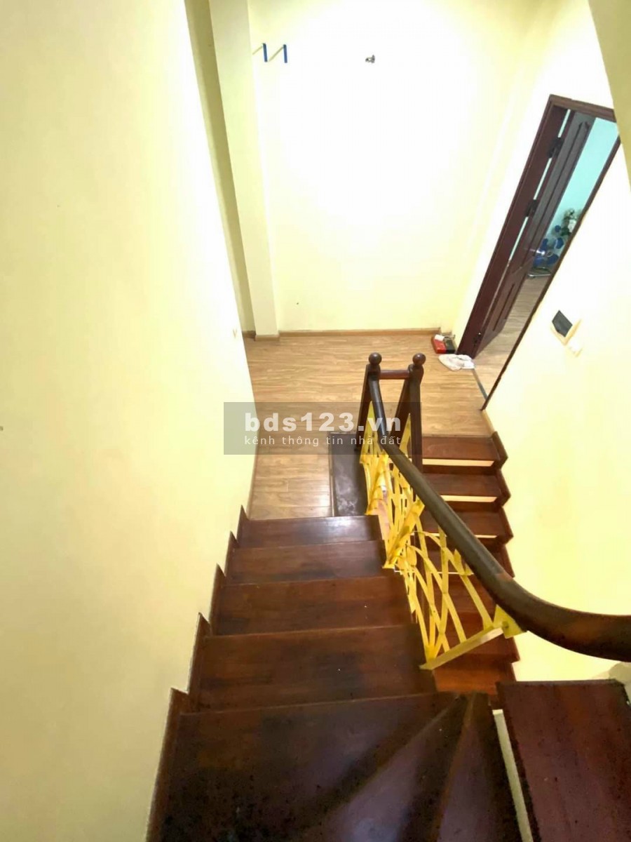 Mặt tiền phố Hạ Đình kinh doanh dòng tiền tốt diện tích sử dụng 39m2 giá bán 4 tỷ mốt