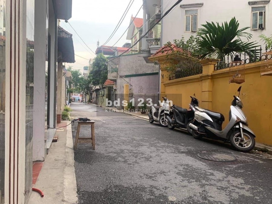 Nhà đẹp Nguyễn Chính, đường ô tô, 3 mặt thoáng, ở luôn, diện tích 22m2, 4 tầng, giá 1.9 tỷ