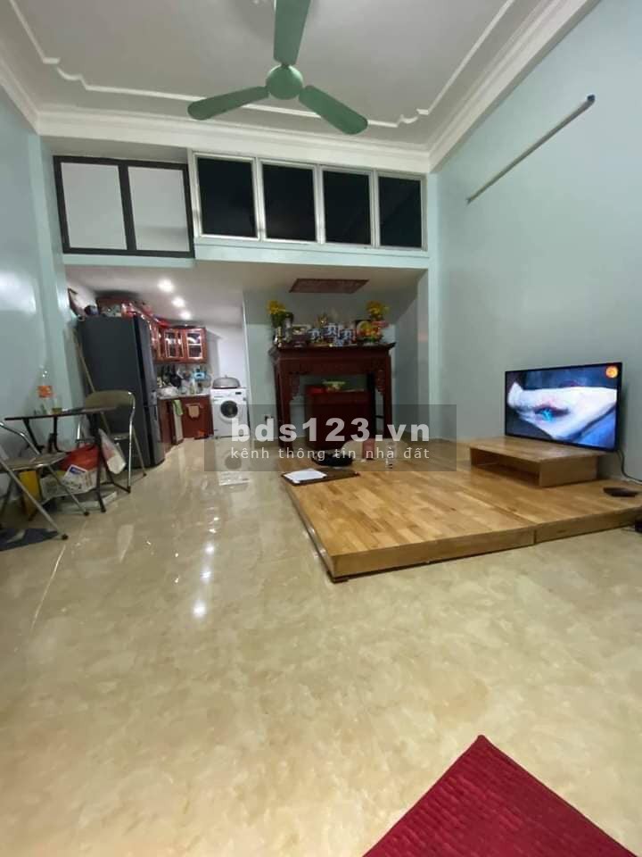 Bán Nhà Phúc Xá 65m, 5 Tầng, Ô TÔ đỗ cửa kinh doanh sầm uất, Giá: 5.6 tỷ Q.Ba Đình