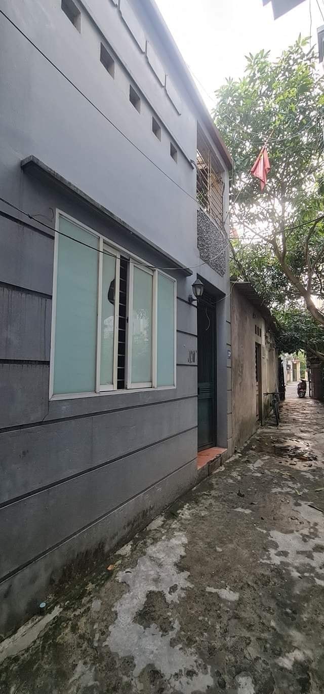 Nhà Nguyễn Văn Cừ, nhỉnh 2 tỷ Quận Long Biên diện tích 42m2, mặt tiền 4,5m, 2 mặt thoáng