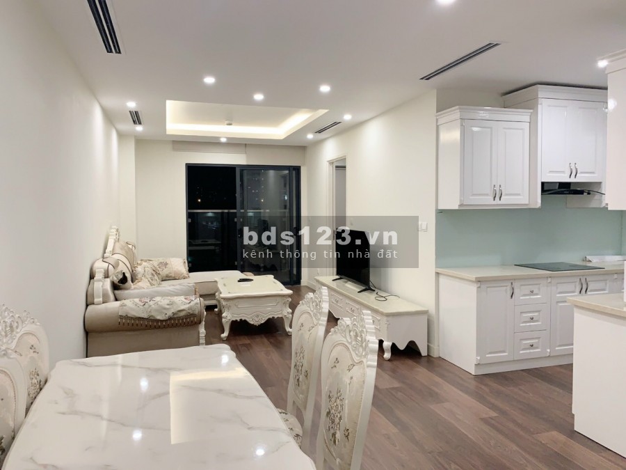 Cho thuê căn hộ cao cấp Home City Trung Kính 2-3PN full giá 9-11tr/tháng. LH 0839456226