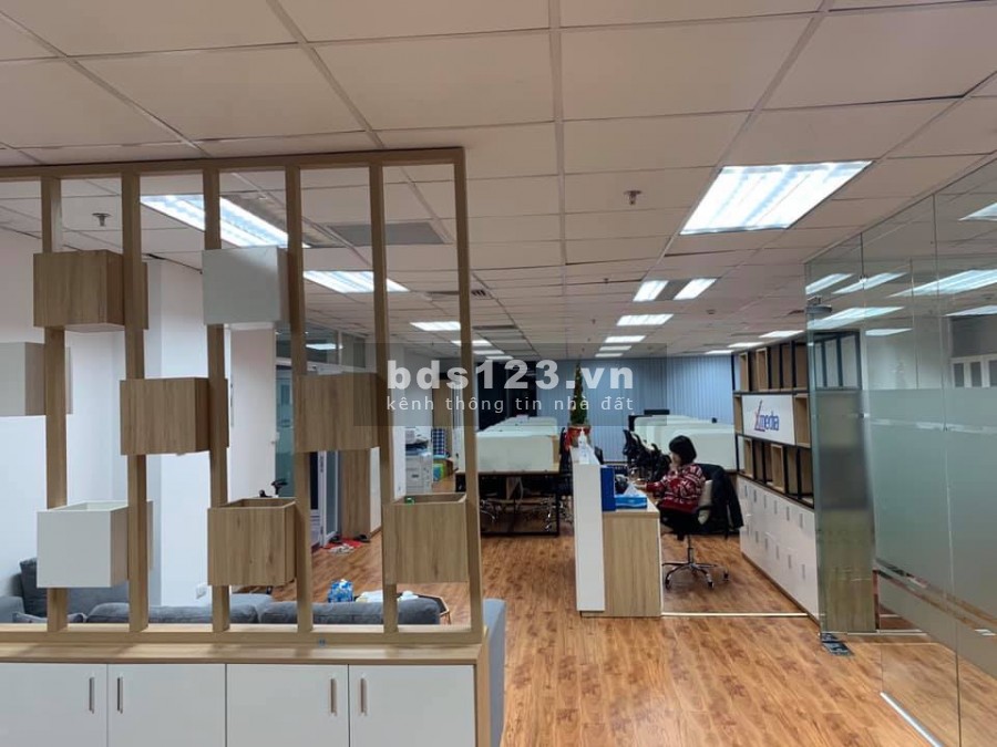 Cần cho thuê 160m mặt bằng văn phòng tại Khuất Duy Tiến - Nguyễn Trãi giá 24 triệu/tháng