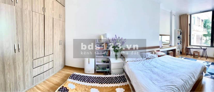 Bán Nhà Bùi Xương Trạch 60m2 5 Phòng Ngủ Rộng ô tô đỗ cổng 5m liên hệ 0334.837.326.