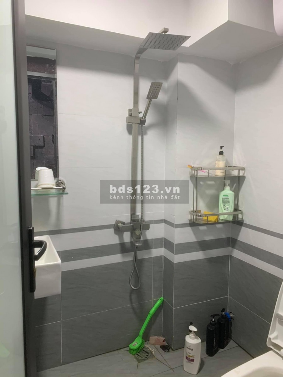 Bán nhà khu VIP Văn Cao nhà đẹp ngõ thông diện tích sư dụng 32m2, giá bán 4 tỷ 3