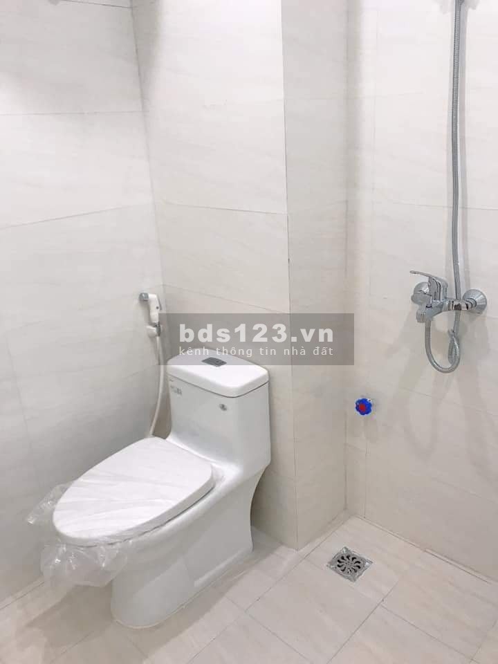Bán Nhà Khương Trung diện tích sử dụng 48m2 giá 6.5 tỷ- ô tô dừng đỗ kinh doanh