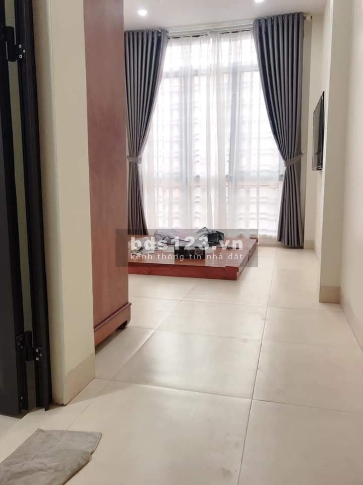 Bán Nhà Khương Trung diện tích sử dụng 48m2 giá 6.5 tỷ- ô tô dừng đỗ kinh doanh