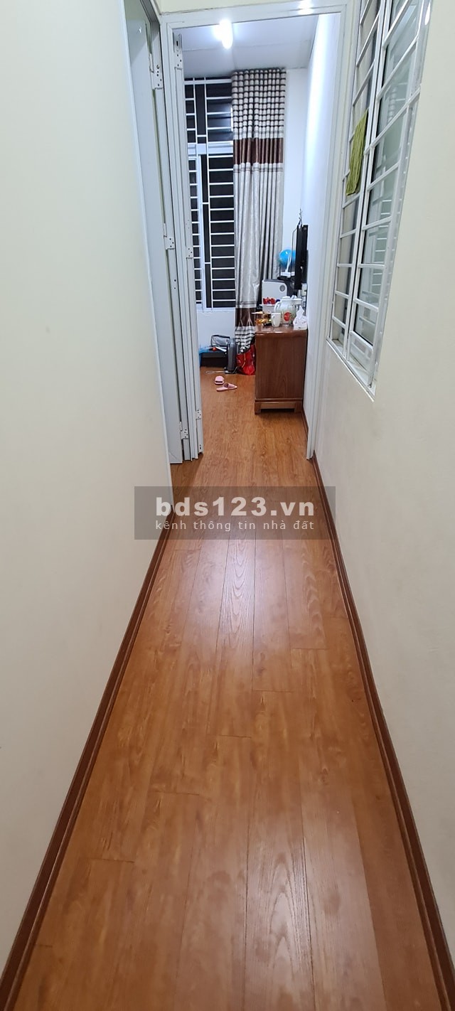 Bán nhà Cầu Đơ, Hà Đông 33m*4T, giá 2.6 tỷ, nhà đẹp ở luôn, gần phố, đủ tiện ích