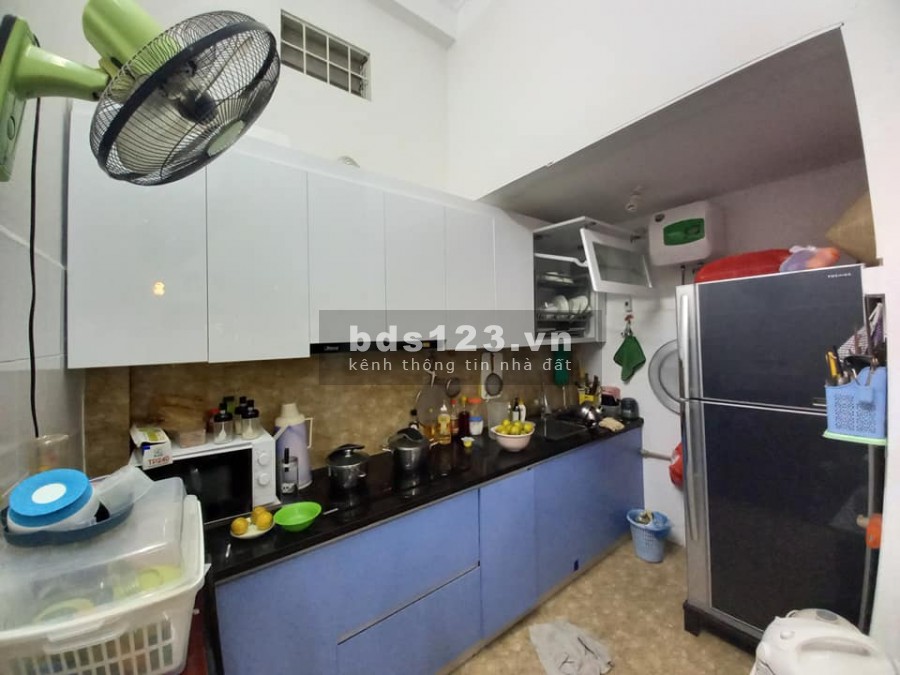 Chính chủ cần bán nhà khu phân lô Quận Thanh Xuân, ô tô vào nhà giá chỉ 4 tỷ, 2 mặt ngõ