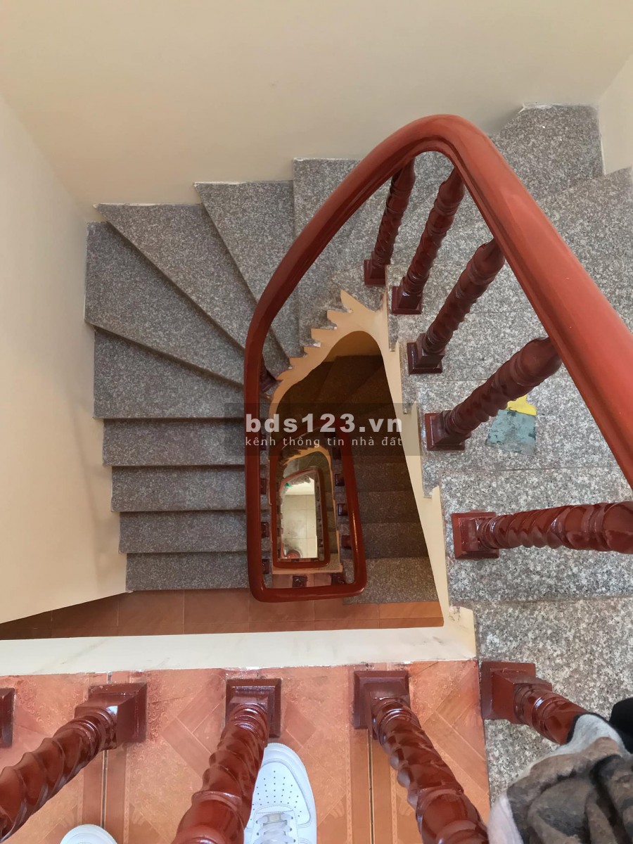 Với 2,5 tỷ sở hữu ngay căn nhà phố Trương Định Hà Nội, dt 35m2 4 tầng mới tinh ở ngay