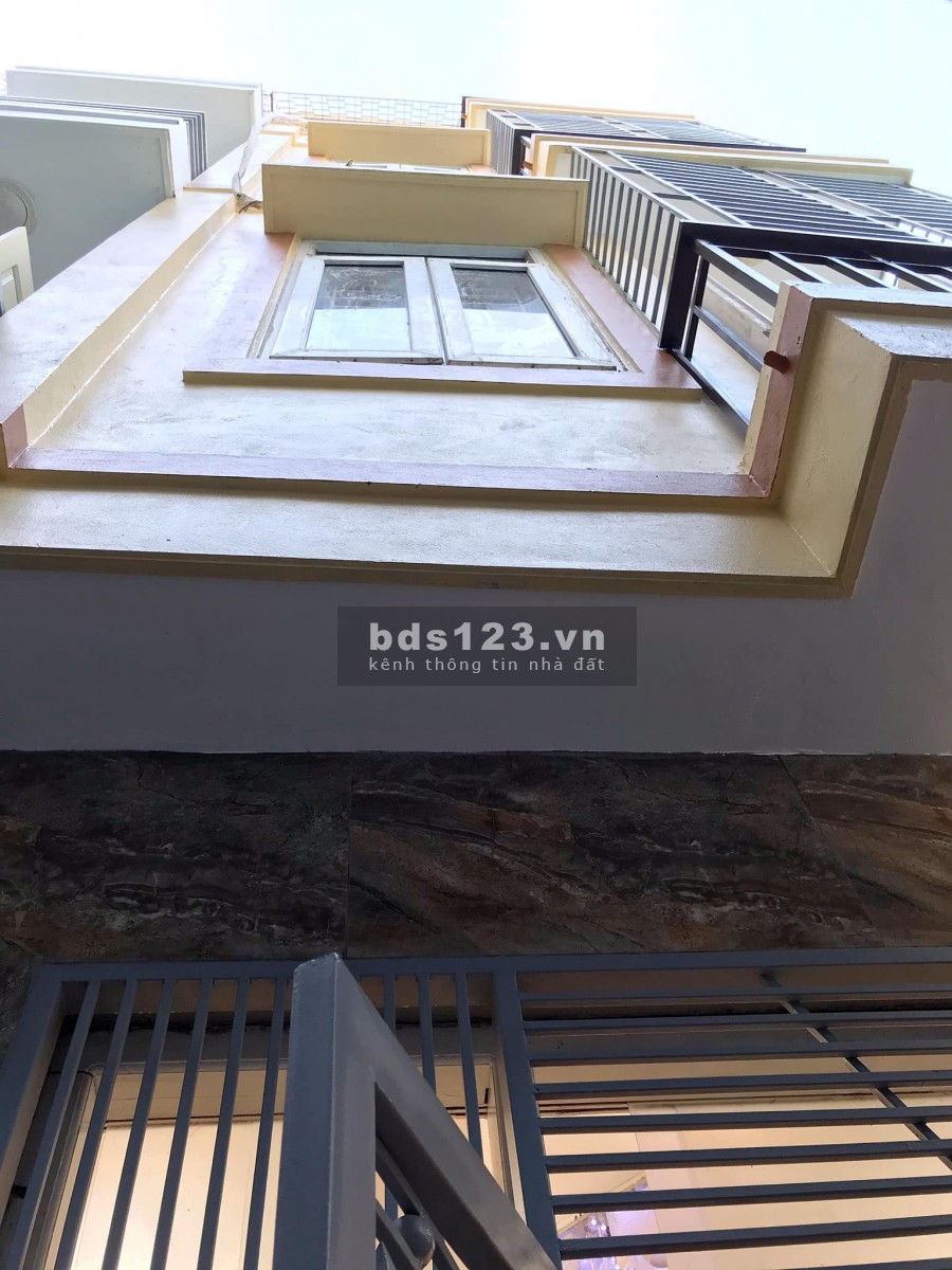 Với 2,5 tỷ sở hữu ngay căn nhà phố Trương Định Hà Nội, dt 35m2 4 tầng mới tinh ở ngay