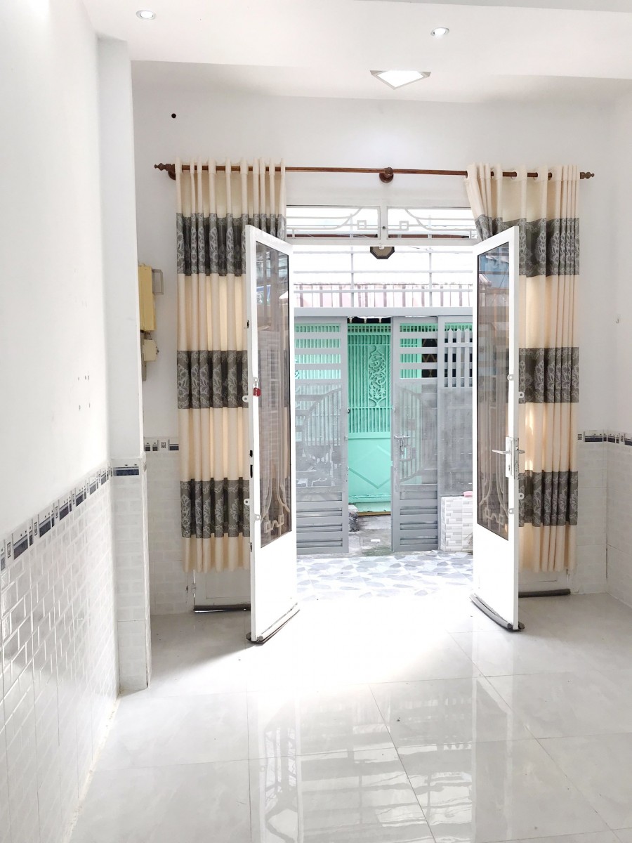 Nhà lầu diện tích sử dụng 40m2, ngay chợ đường Mai Am…