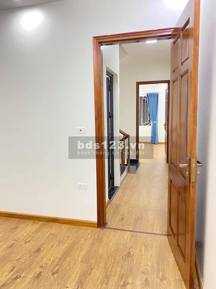 Chính chủ bán nhà siêu rẻ, Yên Nghĩa, Quận Hà Đông, nhà đẹp, lô góc 38m2, 3 tầng, giá 1,75 tỷ