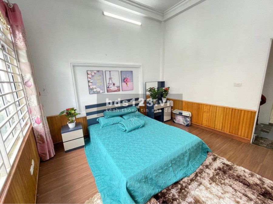 Nhà đẹp 32m2 - Giá rẻ chỉ 2,75 tỷ, ngõ 179 Triều Khúc, xây 3 Tầng LH 0392969999