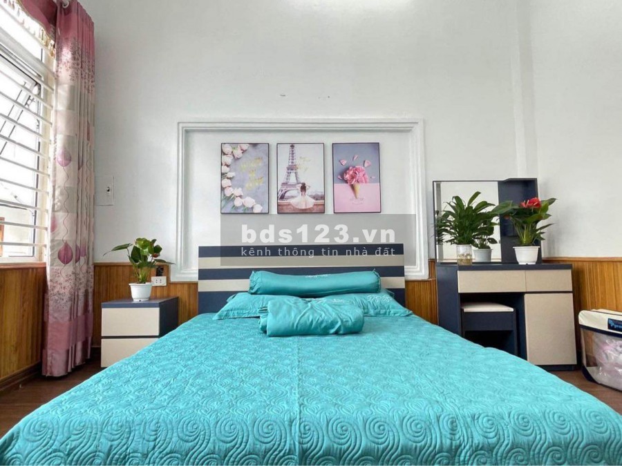 Nhà đẹp 32m2 - Giá rẻ chỉ 2,75 tỷ, ngõ 179 Triều Khúc, xây 3 Tầng LH 0392969999