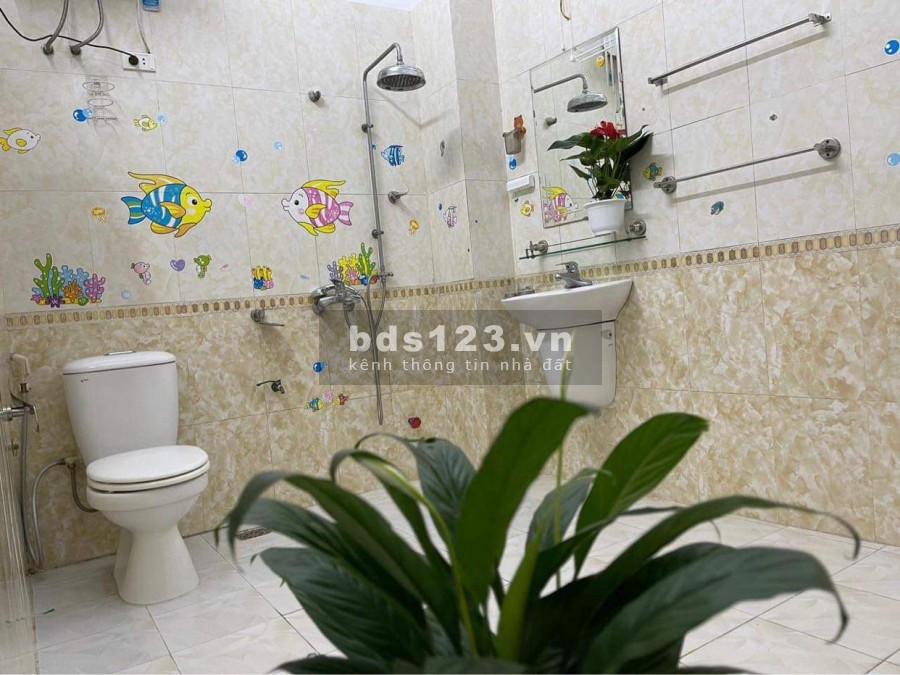 Nhà đẹp 32m2 - Giá rẻ chỉ 2,75 tỷ, ngõ 179 Triều Khúc, xây 3 Tầng LH 0392969999
