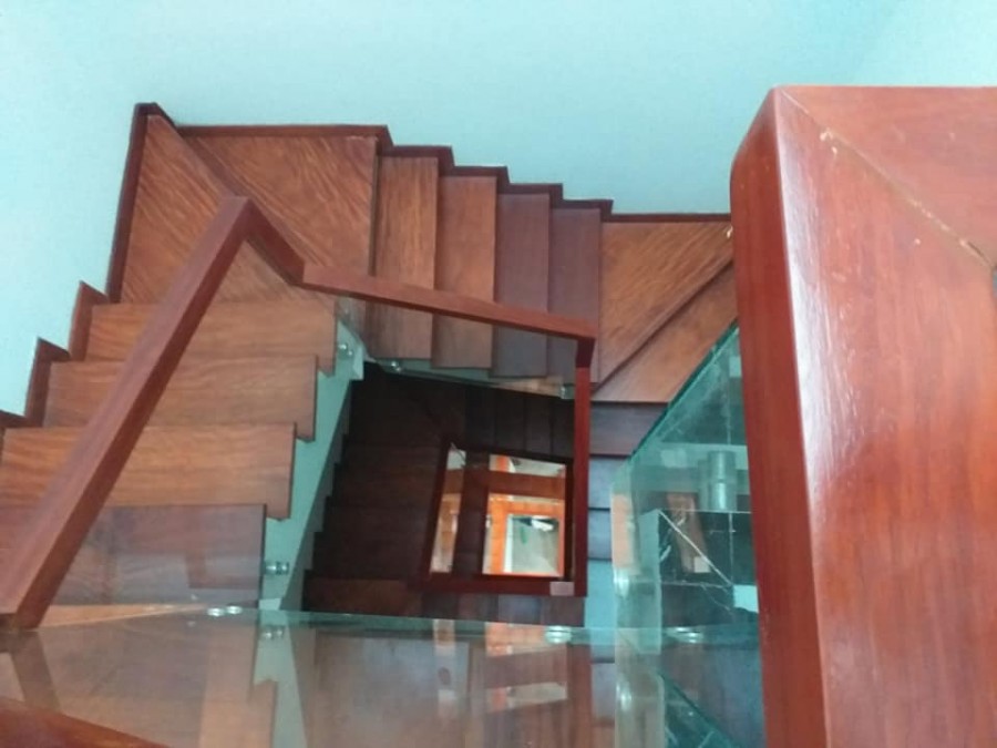 Mặt Phố Phạm Văn Đồng lô góc kinh doanh khủng diện tích sử dụng 65m2, 4 tầng đúc kiên cố