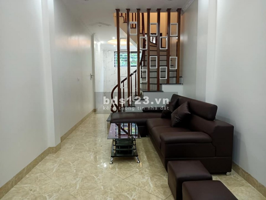 Đại Từ, Hoàng Mai nhà mới ở ngay, ngõ thông, gần ô tô 4 tầng 35m2 giá 3.7 tỷ