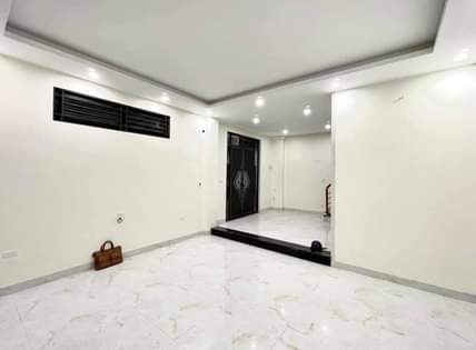Bán nhà lô góc mới Thái Thịnh trung tâm Quận Đống Đa 6 tầng, thang máy gara ô tô