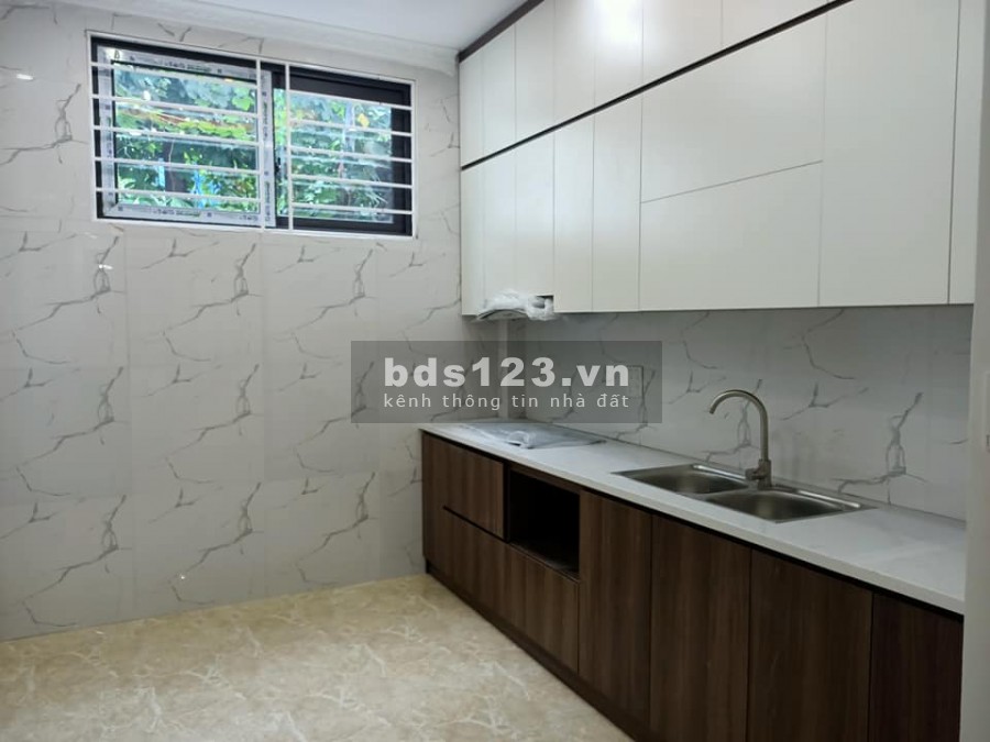 Đại Từ, Hoàng Mai nhà mới ở ngay, ngõ thông, gần ô tô 4 tầng 35m2 giá 3.7 tỷ