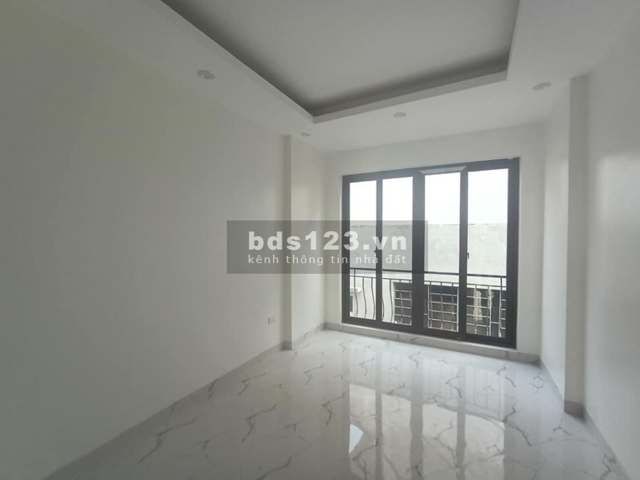 Đại Từ, Hoàng Mai nhà mới ở ngay, ngõ thông, gần ô tô 4 tầng 35m2 giá 3.7 tỷ