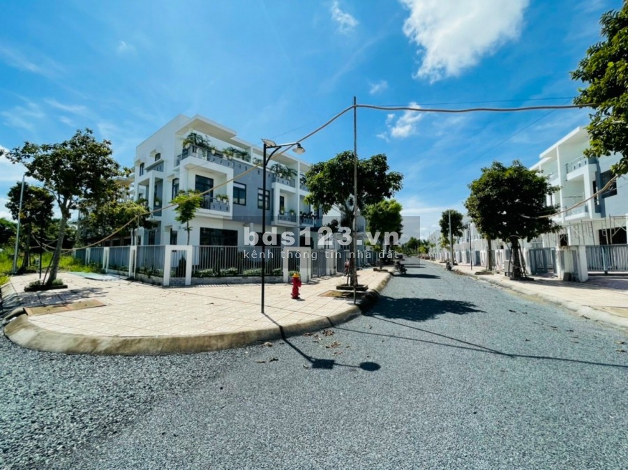 Bán nhà đẹp giá tốt gần trung tâm Cần Thơ 1 trệt 2 lầu kiến trúc đẹp, giá tiên đầu tư sinh lời
