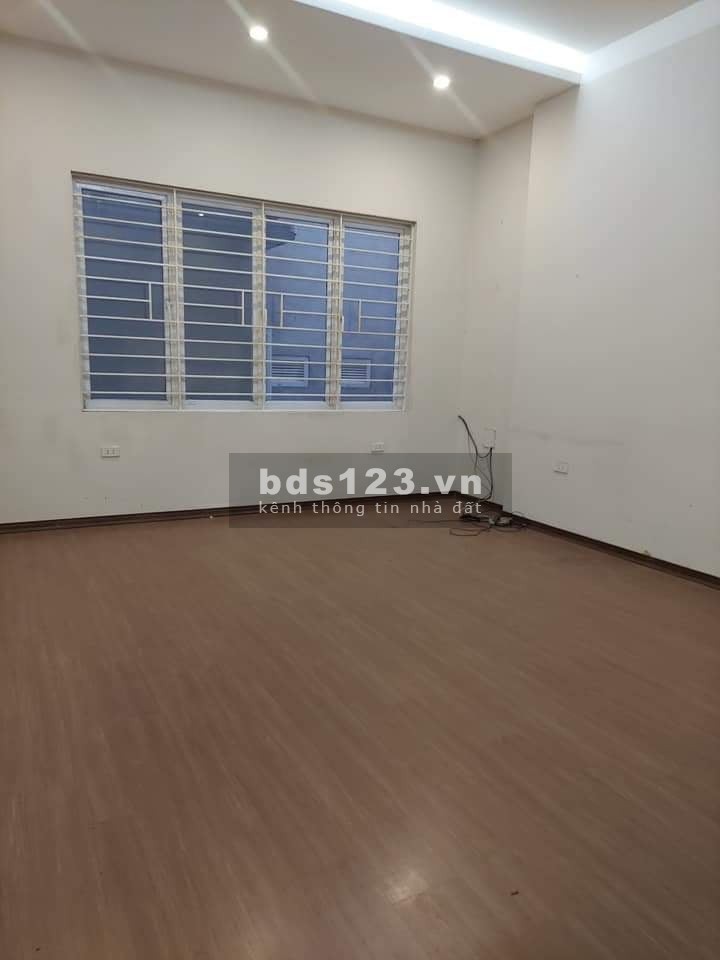 Bán nhà riêng Đống Đa, lô góc 3 mặt thoáng, 80m, 5 tầng, chỉ 5.1 tỷ.