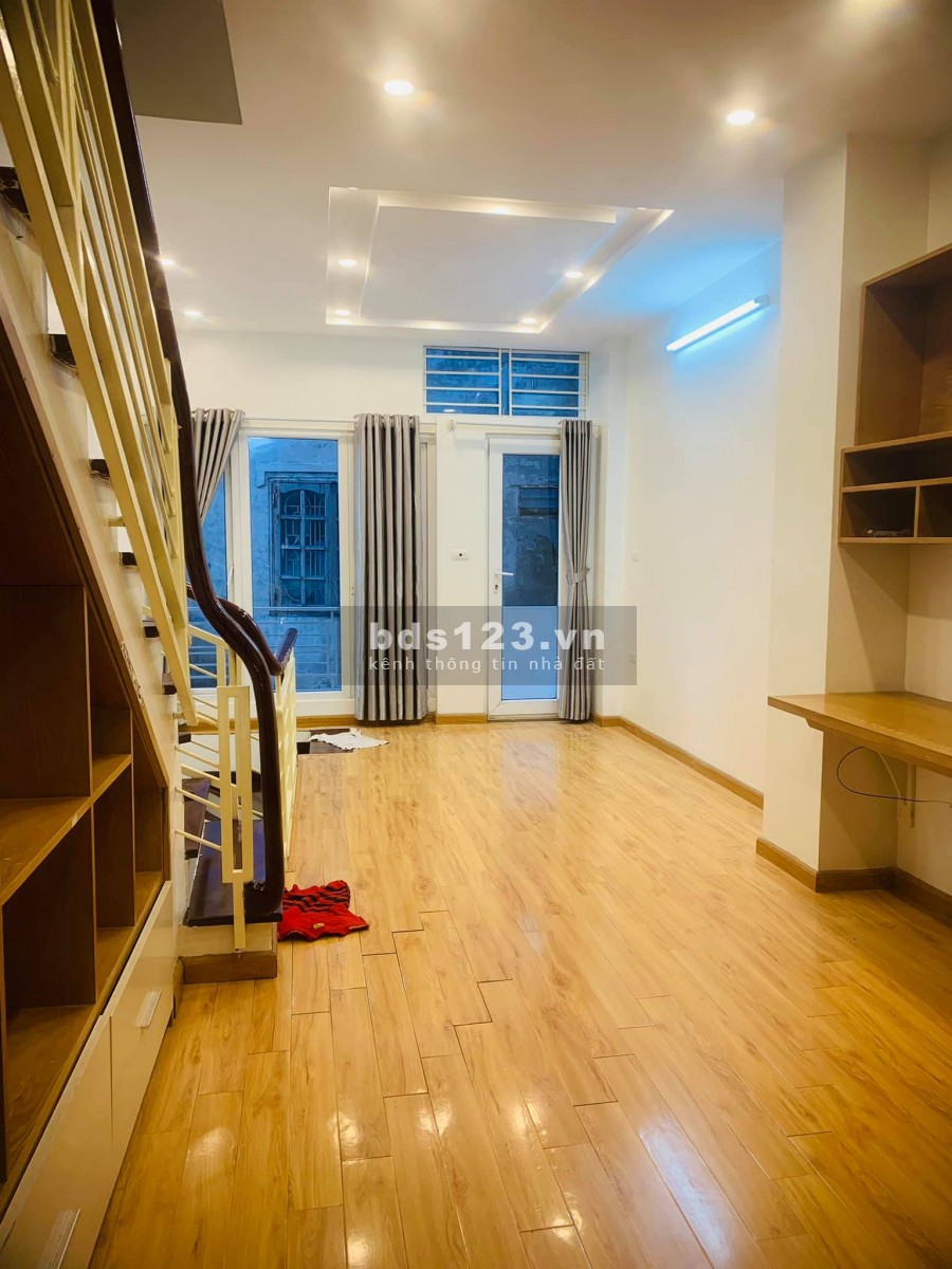 Nhà đẹp ở luôn, phố Trần Phú, Văn Quán, dtsd 39m2, 4 tầng ô tô gần giá 4 tỷ 15 lh 0902083139