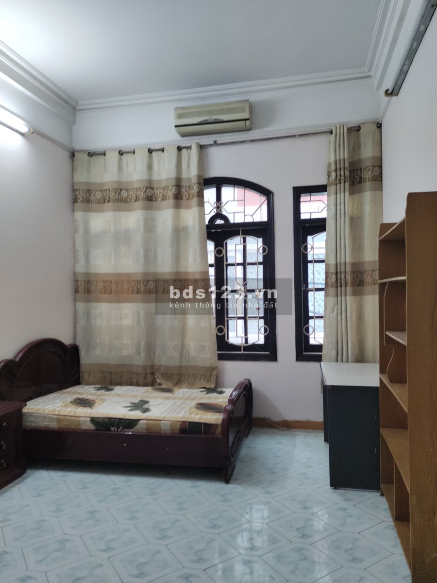 Bán nhà Cầu Giấy, gara ô tô 7 chỗ, kinh doanh, văn phòng, 50m2 giá 7 tỷ 5