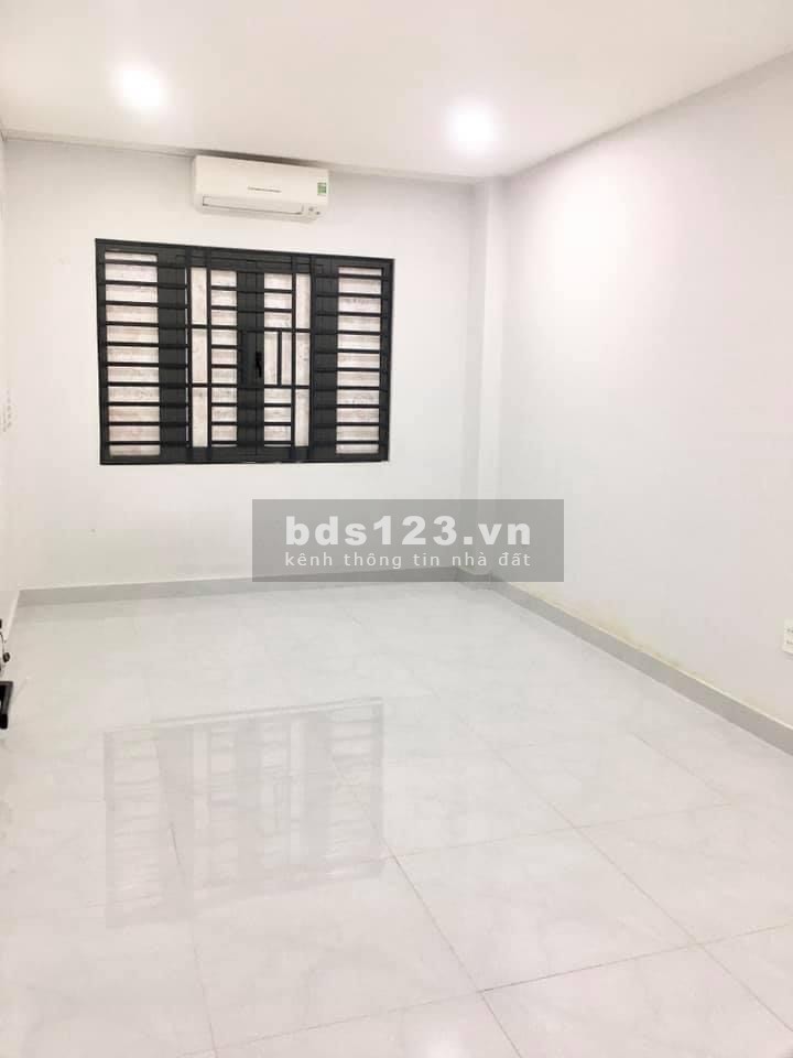 Phòng 30m2 gần ĐH Văn Lang cơ sở 3 chính chủ miễn môi giới, trung gian, giá tốt