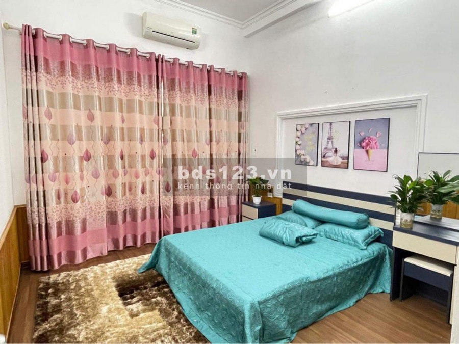 Nhà đẹp 32m2 - Giá rẻ chỉ 2,75 tỷ, ngõ 179 Triều Khúc, xây 3 Tầng LH 0392969999