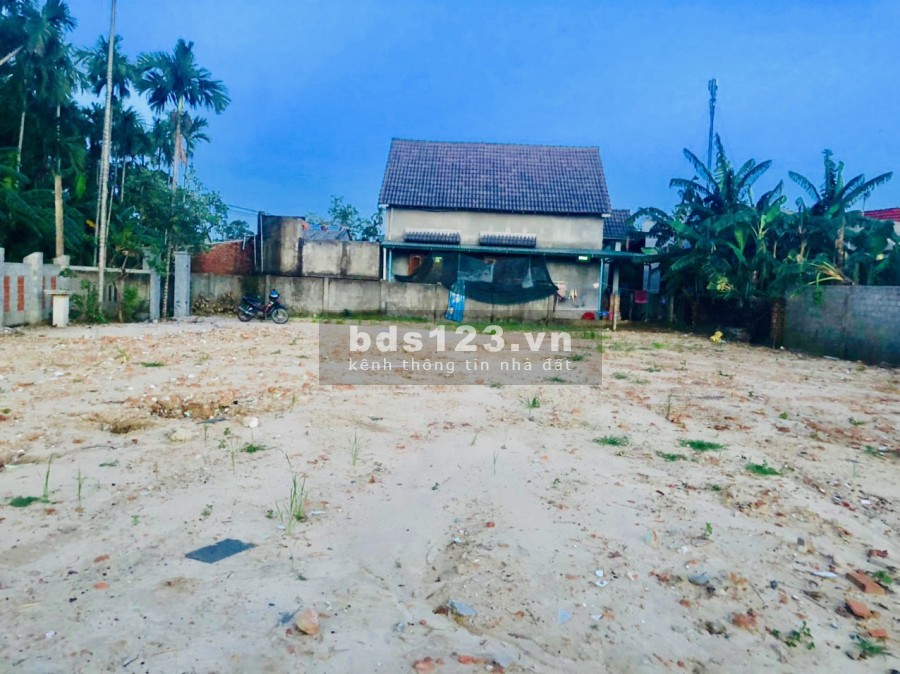 Đất thổ cư ven bãi tắm Mỹ Khê thành phố Quảng Ngãi, chiết khấu 8% liên hệ 0703705069