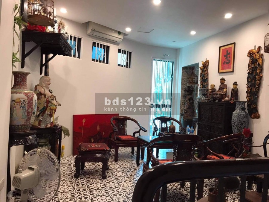 Bán nhà Quán Thánh, siêu hiếm bước chân ra Lăng Bắc, Tây Hồ, giá bán chỉ 3.2 tỷ