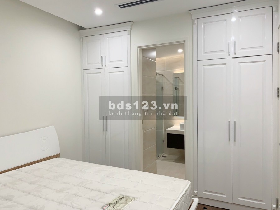 Cho thuê căn hộ cao cấp Home City Trung Kính 2-3PN full giá 9-11tr/tháng. LH 0839456226