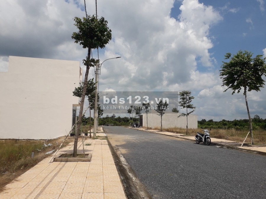 Bán nền gần đh Võ Trường Toản, mặt tiền quốc lộ 1A diên tích 80m3, giá tốt, hỗ trợ vay