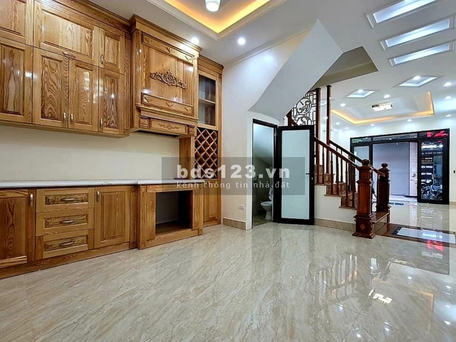 Siêu phẩm kinh doanh! Nhà Thái Hà DT 56m2 x 5tầng, MT 4m – ô tô tránh – ngõ thông