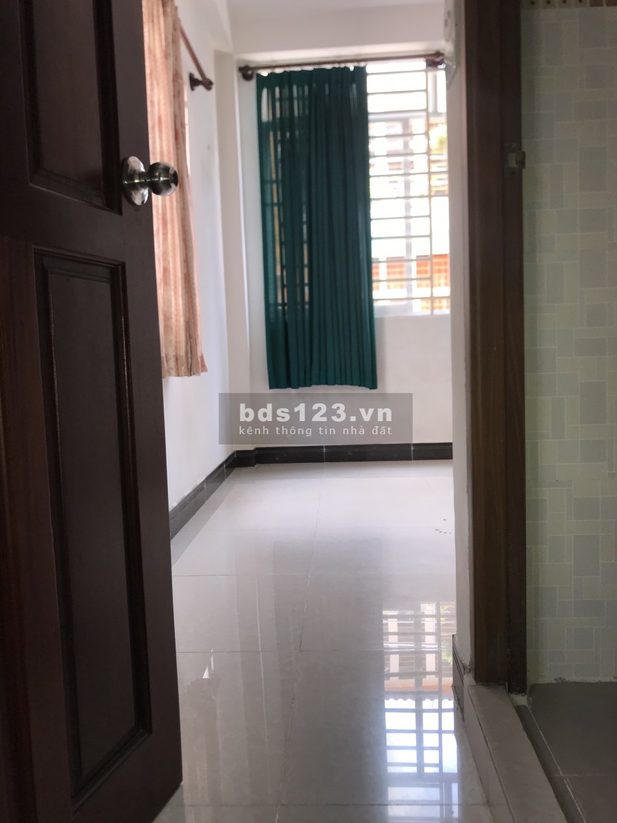 Cho thuê phòng trọ ở Q1 đường Nguyễn cảnh chân sạch sẽ thoáng giá 2tr3