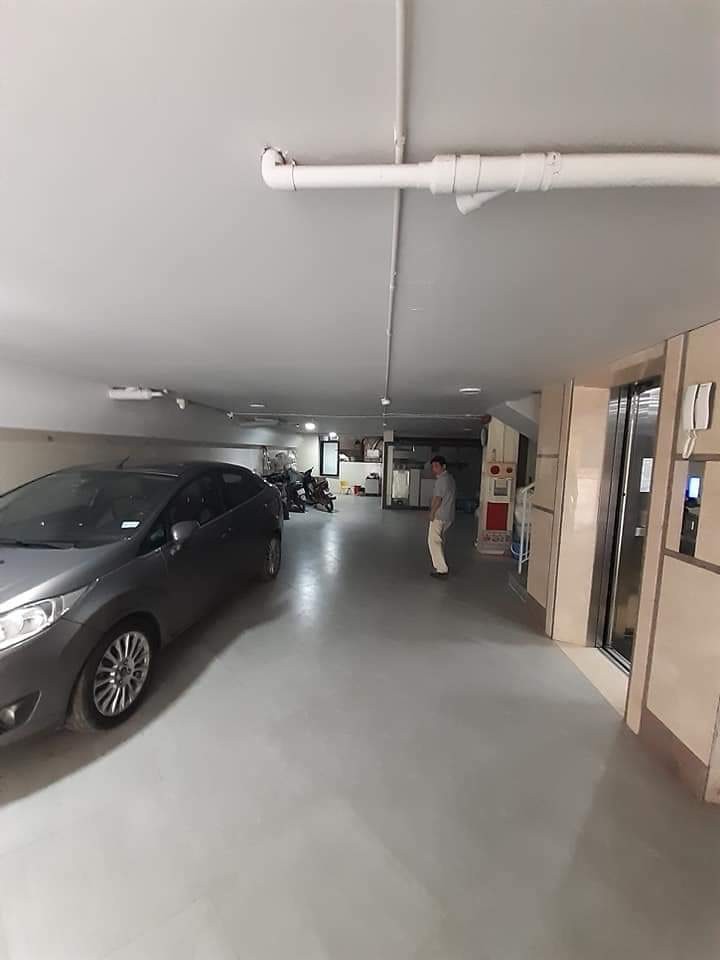 Bán toà nhà căn hộ dịch vụ phố Tây Hồ 8 tầng 1 hầm cực rộng đang cho thuê dài hạn, dòng tiền tốt