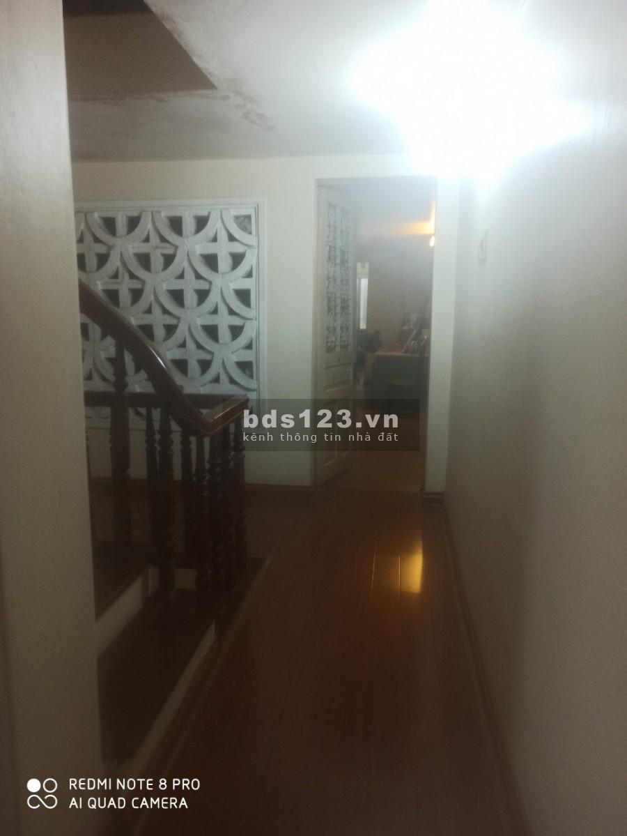 Nhà mặt phố Lý Nam Đế, giá siêu rẻ, chủ sẵn sàng bán, 3 mặt thoáng, 128m chỉ 32,64 tỷ