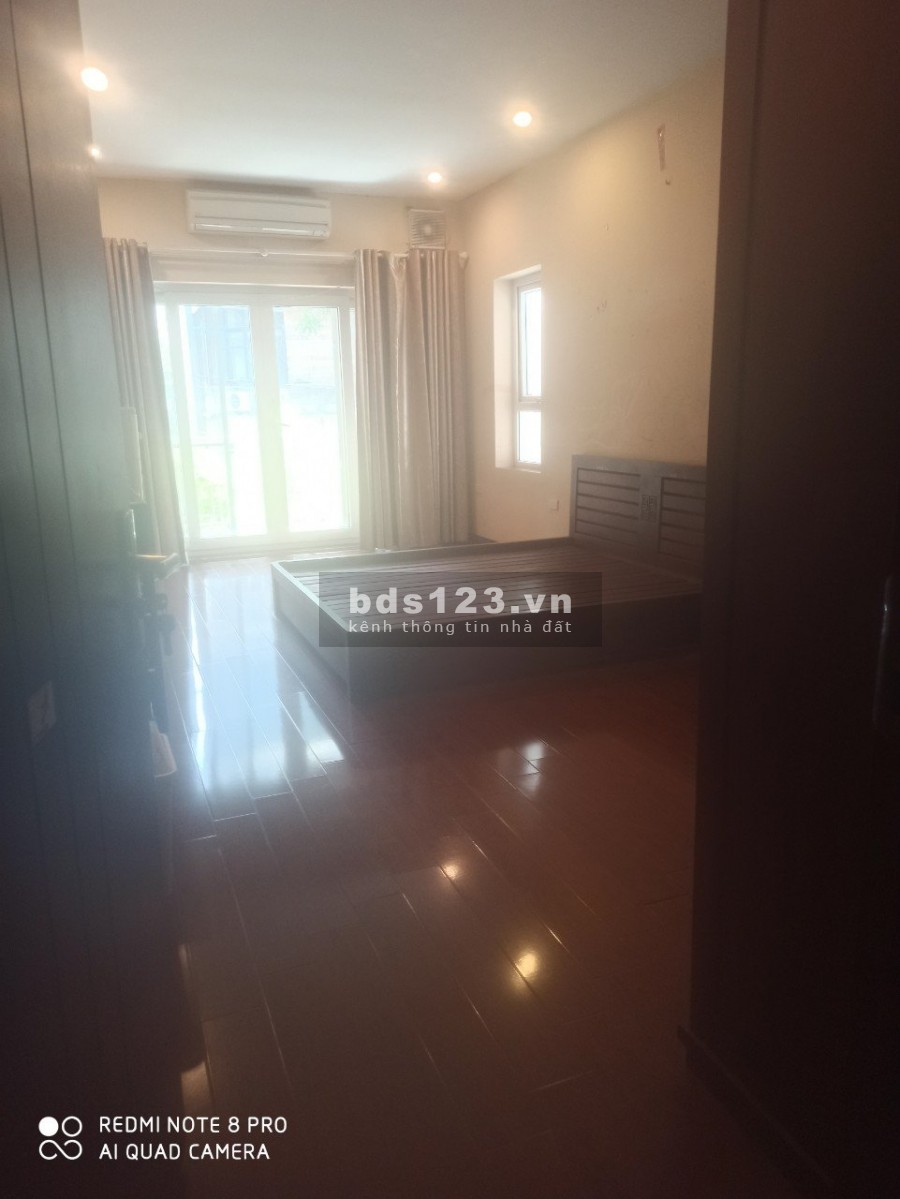 Nhà mặt phố Lý Nam Đế, giá siêu rẻ, chủ sẵn sàng bán, 3 mặt thoáng, 128m chỉ 32,64 tỷ