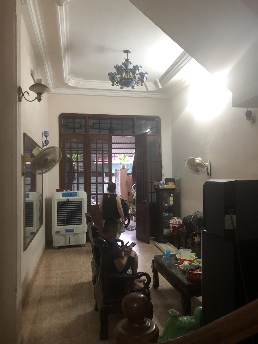 Chính chủ cần bán nhà 2 tầng 1 tum phường Nam Ngạn thành phố Thanh Hoà giá 2xx tỷ
